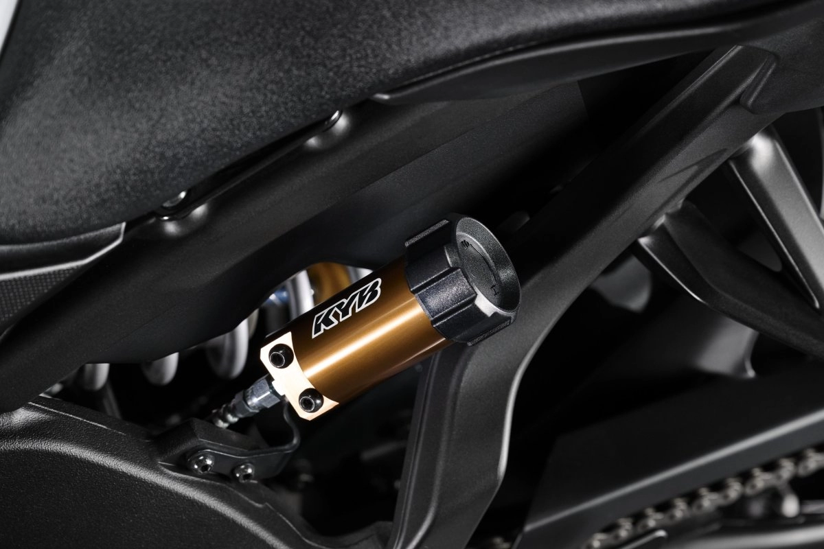 YZF-R9-2026